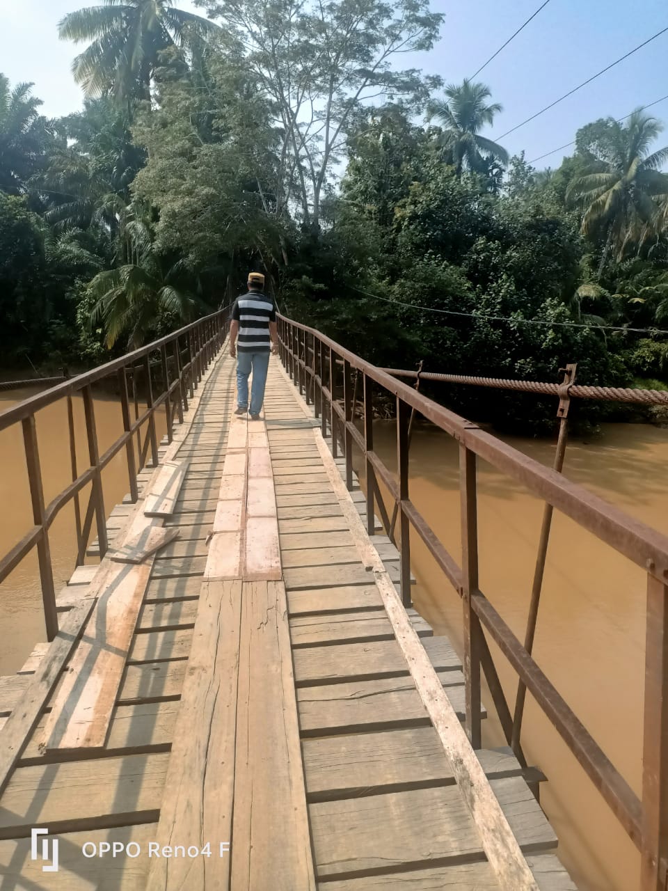 Rehap jembatan rambin di Muara pertemuan berbatasan dengan desa Batahan I