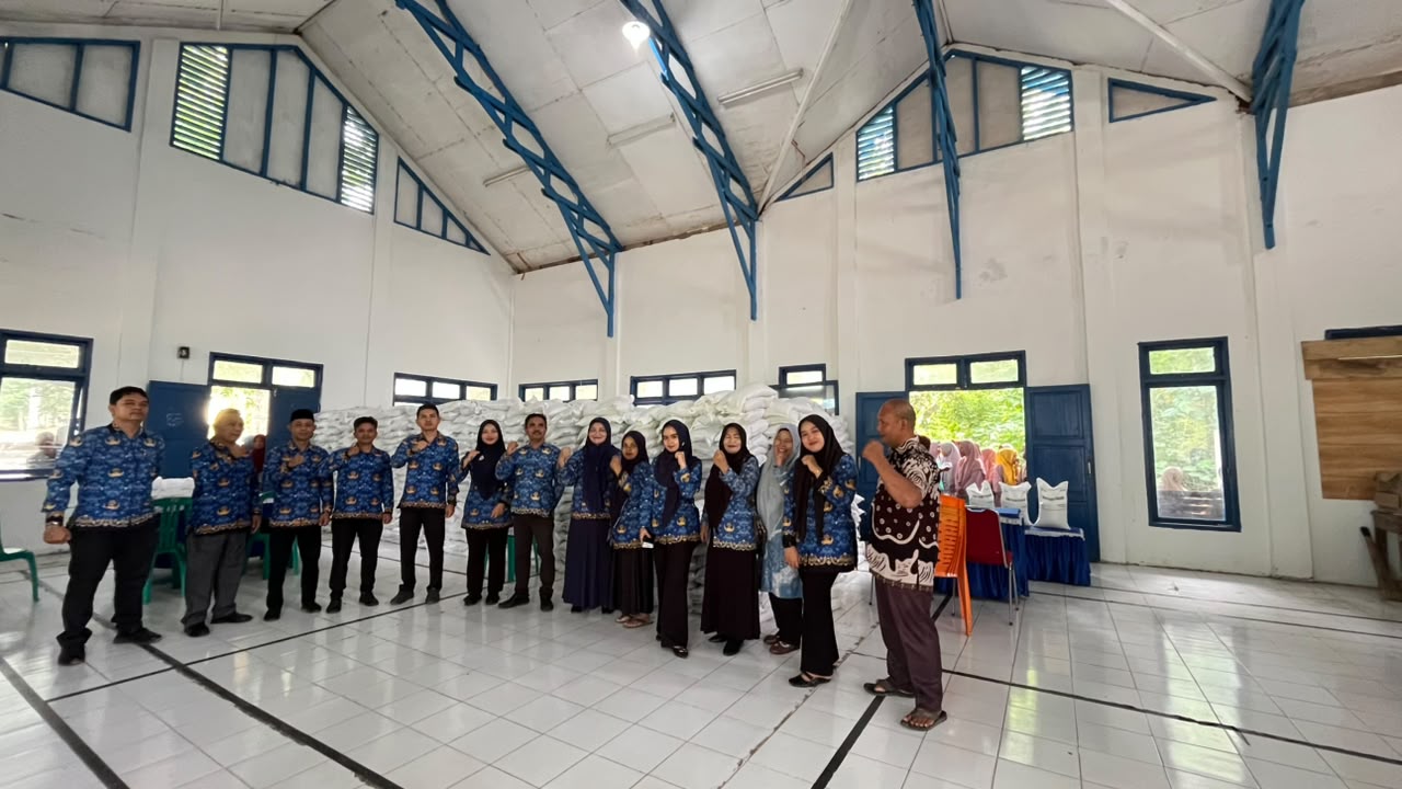 Penyaluran Bantuan Pangan Beras Kec.Panyabungan Barat