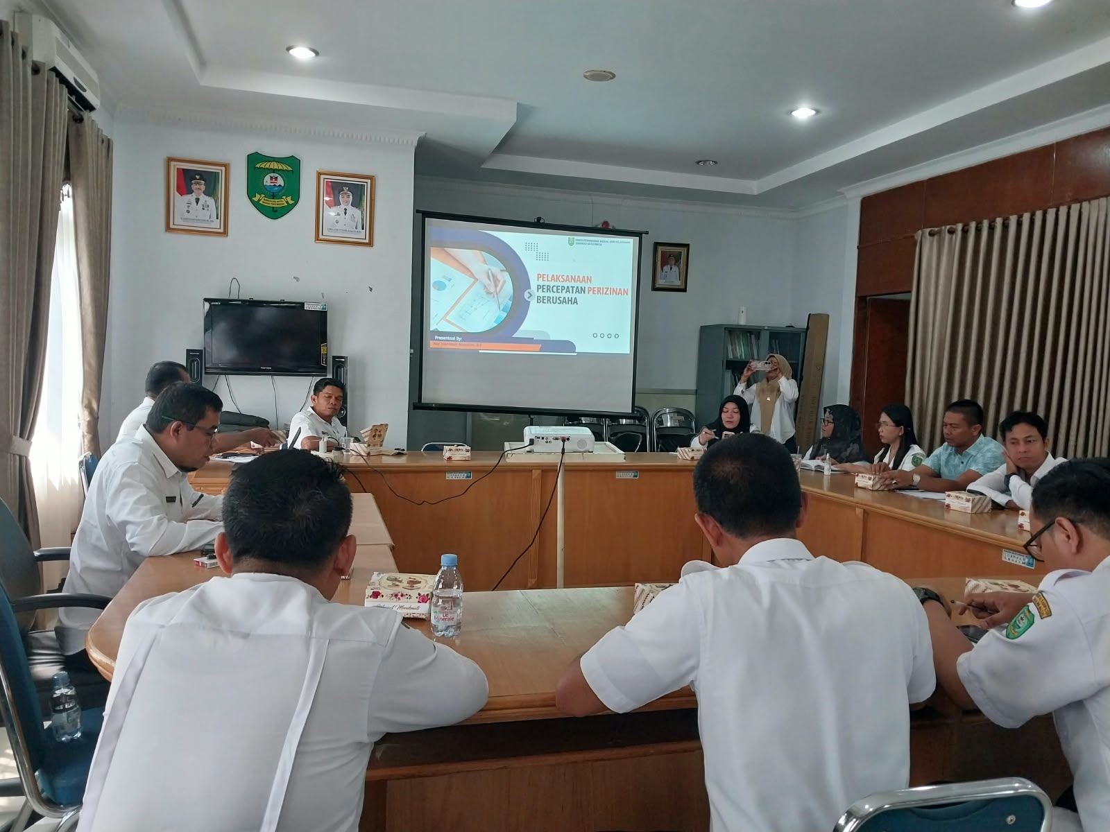 Acara Rapat Pembentukan Tim Perizinan Berusaha Kabupaten Mandailing Natal